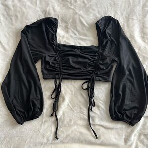 small black long sleeve crop top
